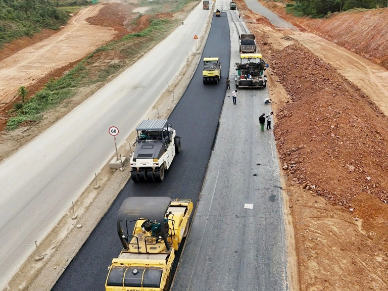 Thi công các công trình giao thông